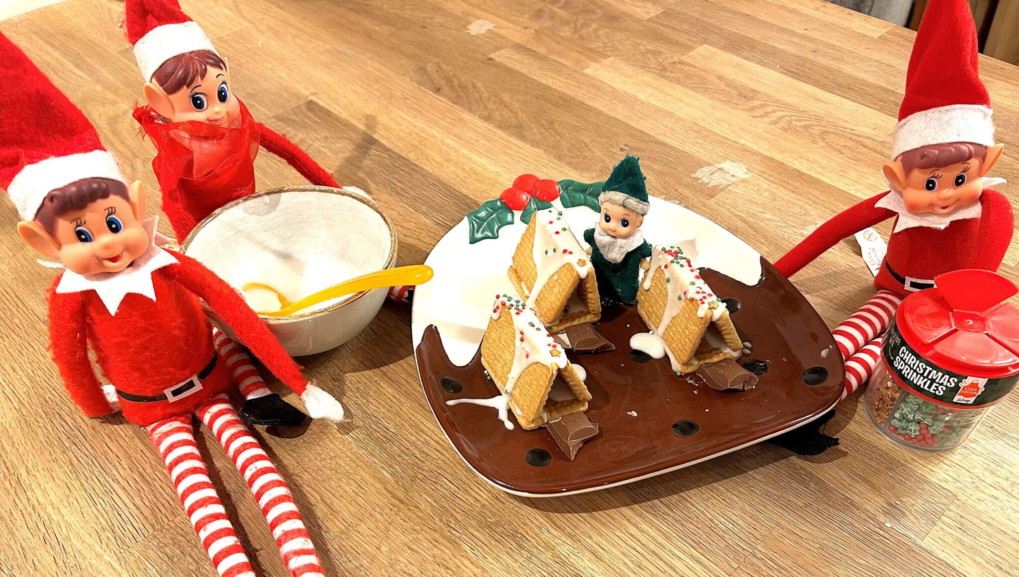 Elf on the Shelf baking 